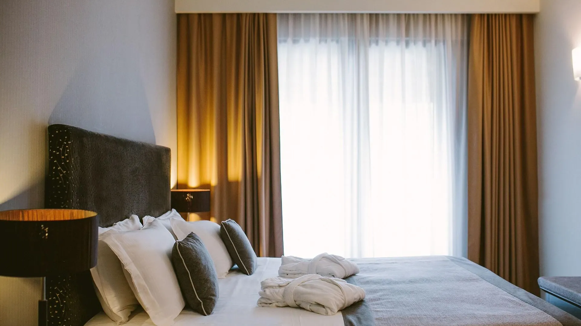 Hotel Piccola Vela Desenzano del Garda 4*,