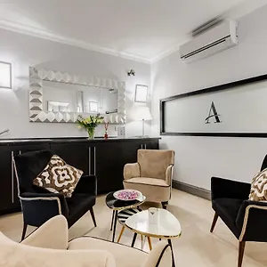 **** Гостевой дом Residenza A -via Veneto Fashion -self Check-in Италия