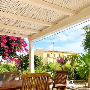 Bouganville Ferienhaus Valledoria (Sardinia)