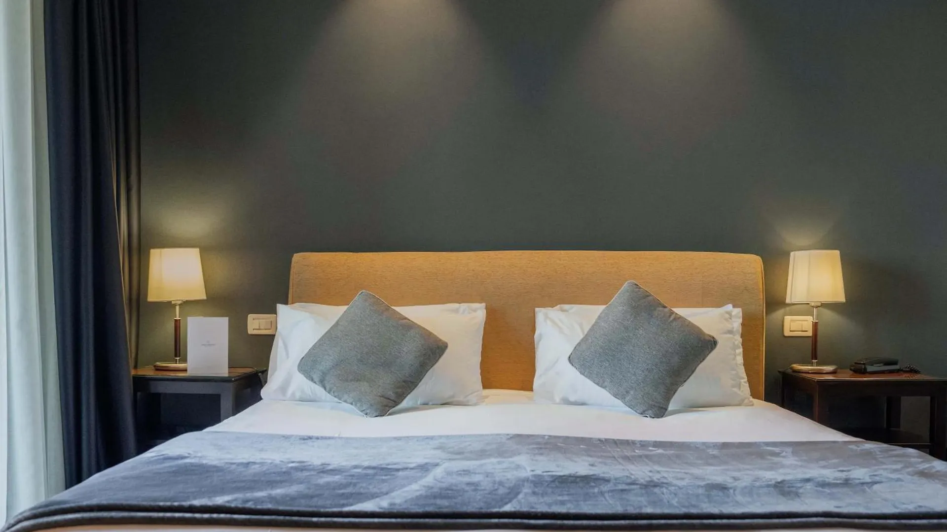 דסנזאנו דל גארדה Hotel Piccola Vela 4*, דסנזאנו דל גארדה איטליה